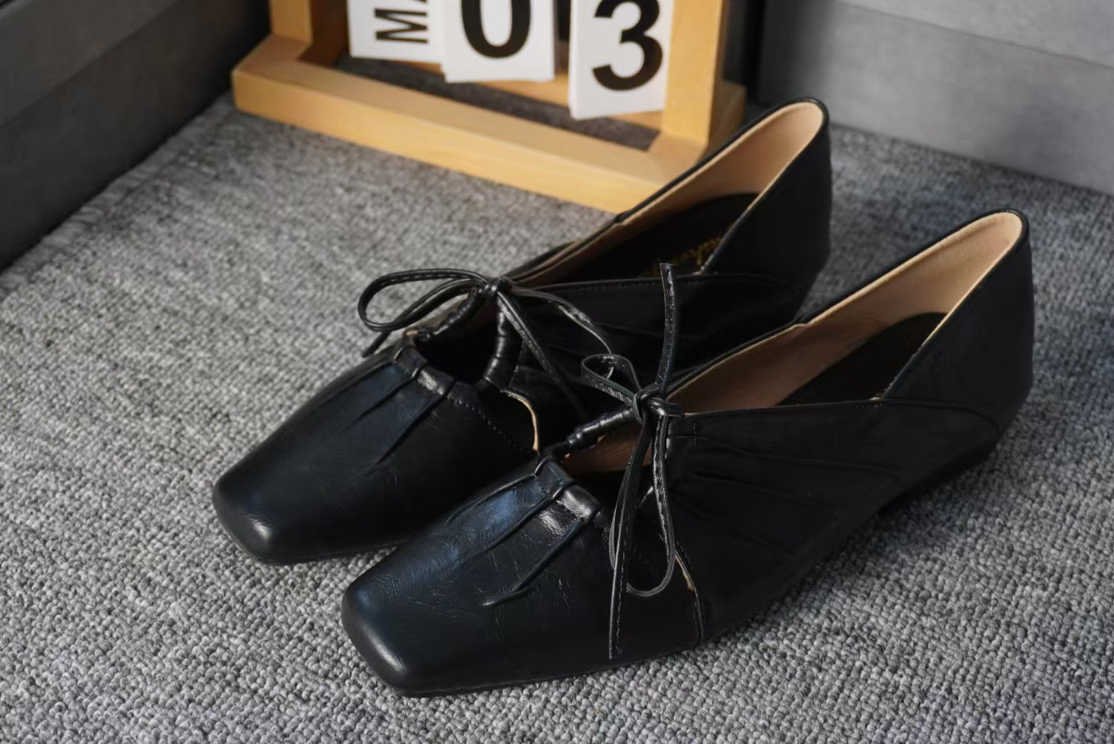 Damen elegante Slip-On Ballerinas mit kunstvollem Riemendetail