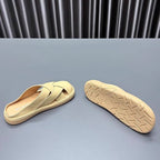 Damen trendige Clogs mit kreuzverzierten Riemen und weichem Innenfutter R&B