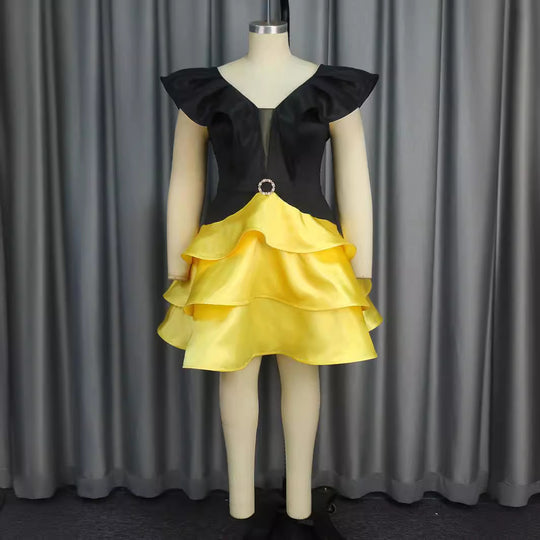 Damen Cocktailkleid mit voluminösem Rüschensaum und elegantem V-Ausschnitt R&B