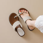 Damen modische Zehentrenner-Sandalen mit breitem Riemen und stylishen Akzenten