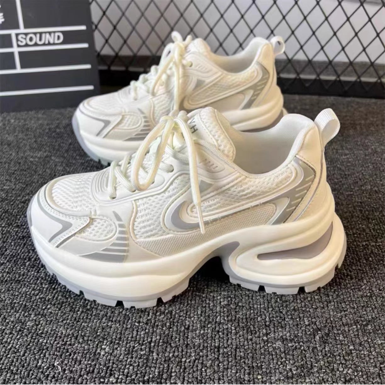 Damen Sportliche Sneakers mit hohem Komfort und atmungsaktivem Obermaterial R&B