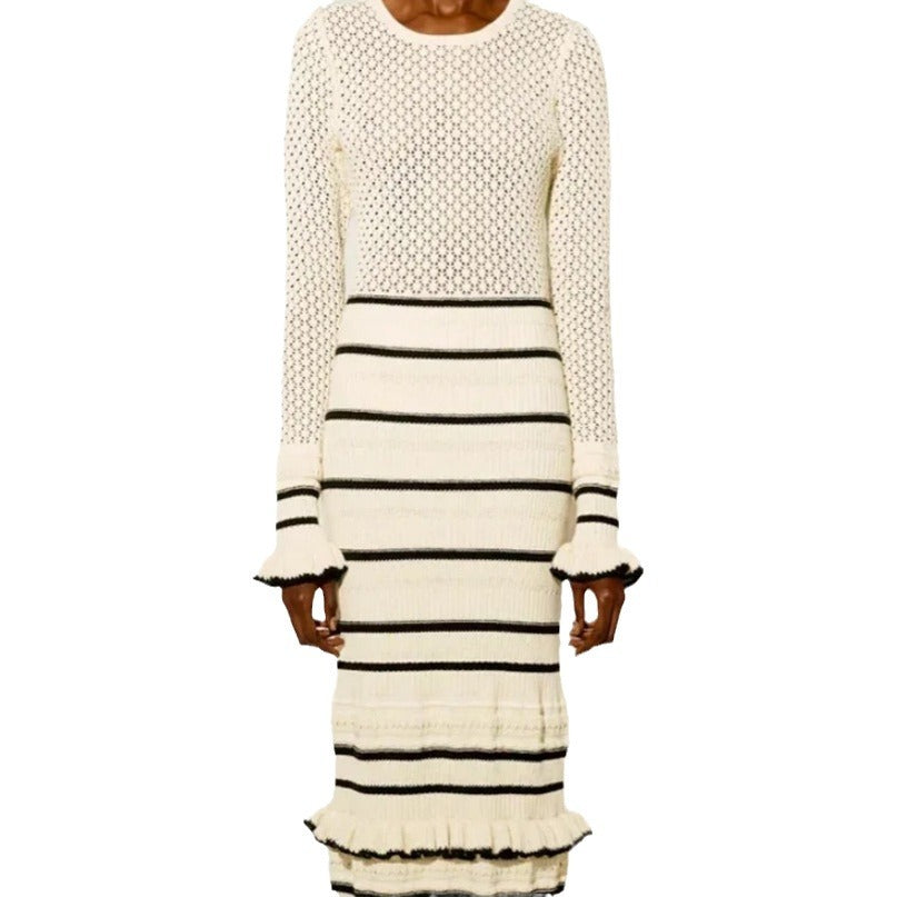 Damen Strickmaxikleid mit raffiniertem Lochmuster und kontrastierendem Streifen R&B