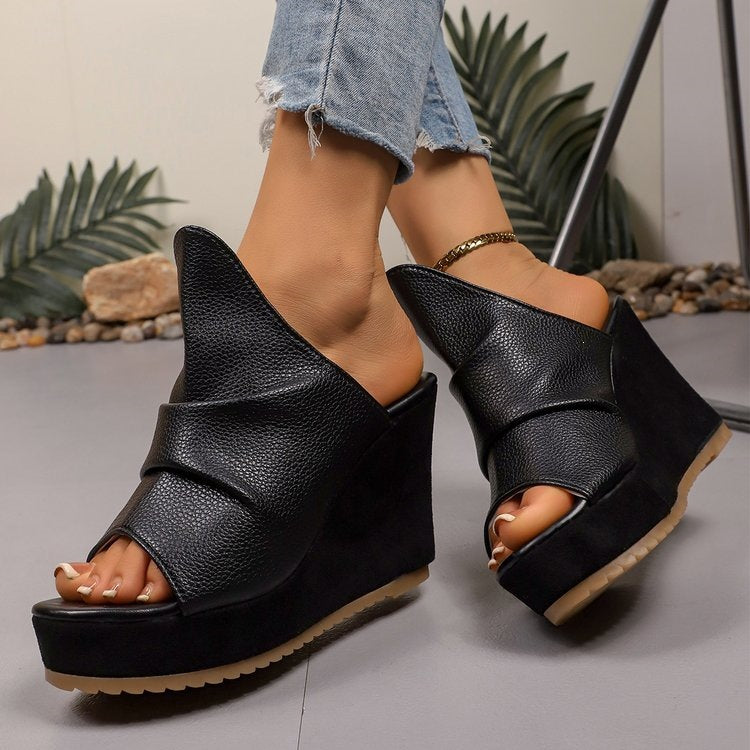 Damen Wedge-Sandaletten mit gefalteten Riemen R&B