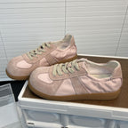 Damen Sportliche Sneakers mit elegantem Satin-Obermaterial R&B