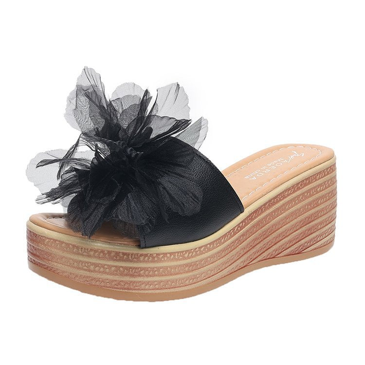 Damen elegante Wedge-Pantoletten mit floralen Akzenten R&B