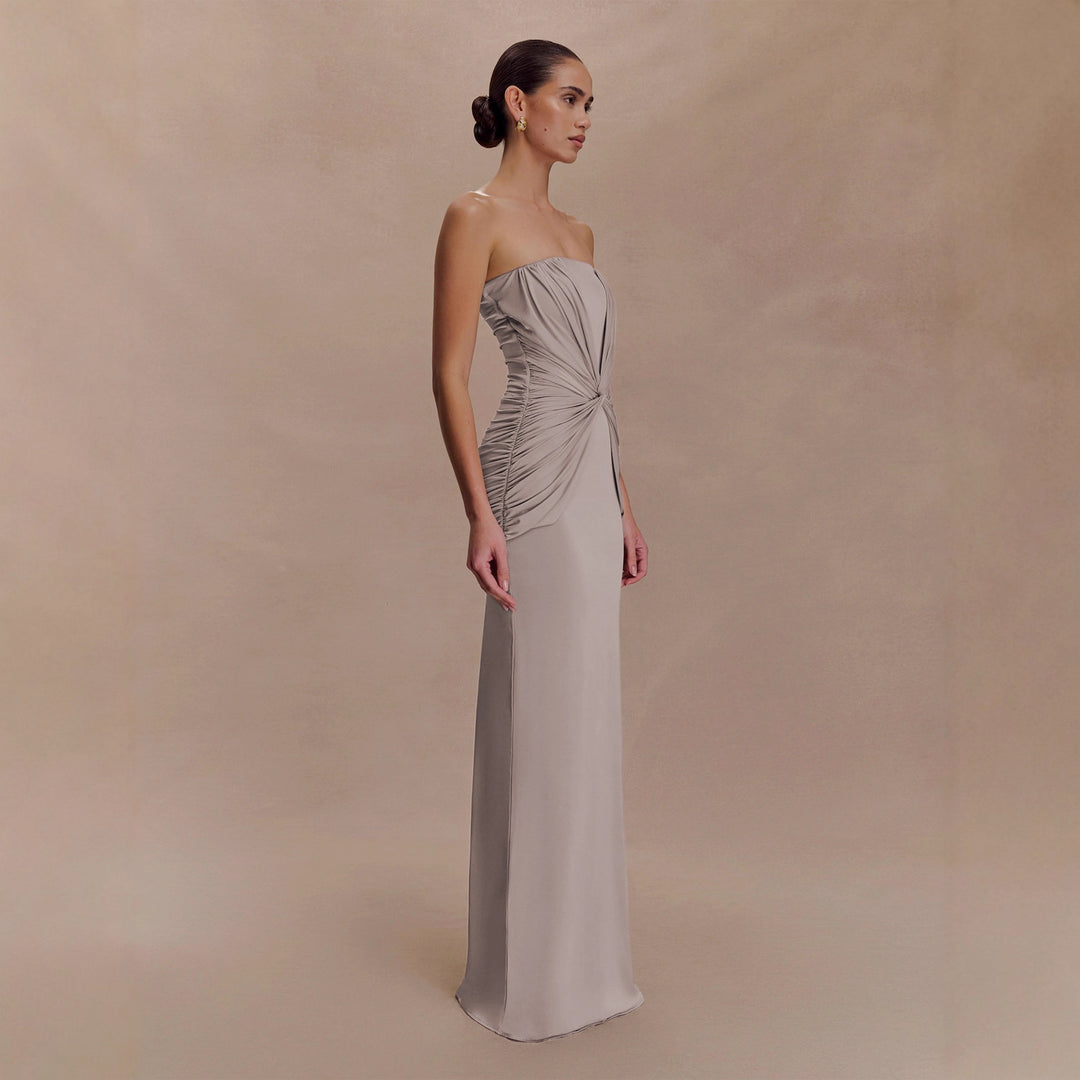 Damen Elegantes Minimalistisches Abendkleid mit Raffungen R&B