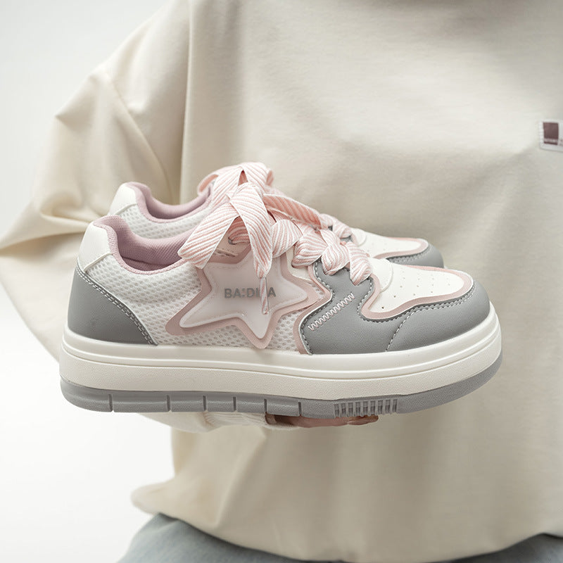 Damen Sportliche Sneakers mit auffälligem Sternendesign und innovativer Schnürung R&B