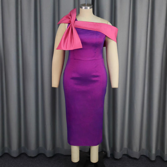 Damen Elegantes Cocktailkleid mit schillerndem Detail und asymmetrischem Träger R&B