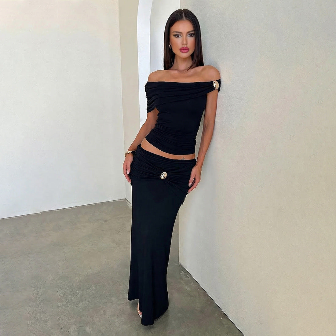 Damen Elegantes Offshoulder Maxikleid mit raffinierten Raffungseffekten R&B