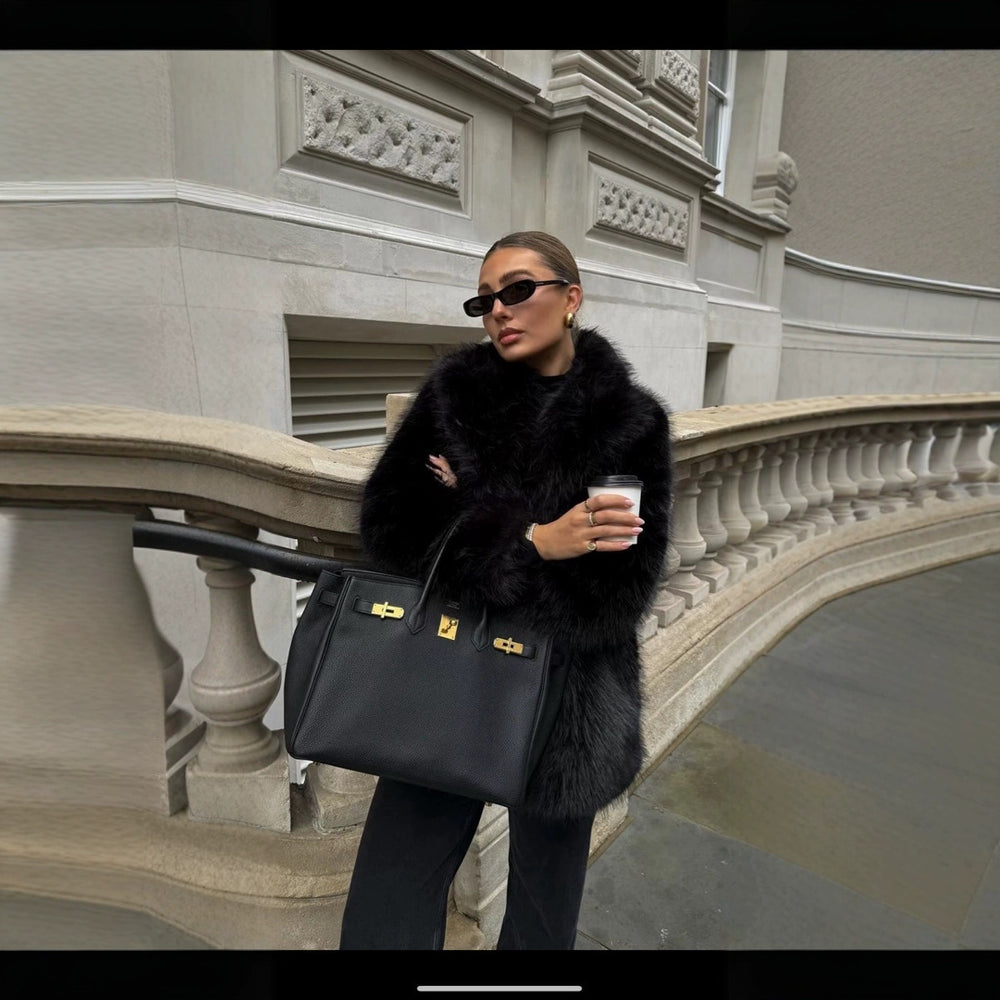 Damen Eleganter Oversized Kunstpelzmantel mit weit geschnittenen Ärmeln R&B