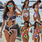Damen modischer Einteiler Badeanzug mit floralem Cut-Out R&B