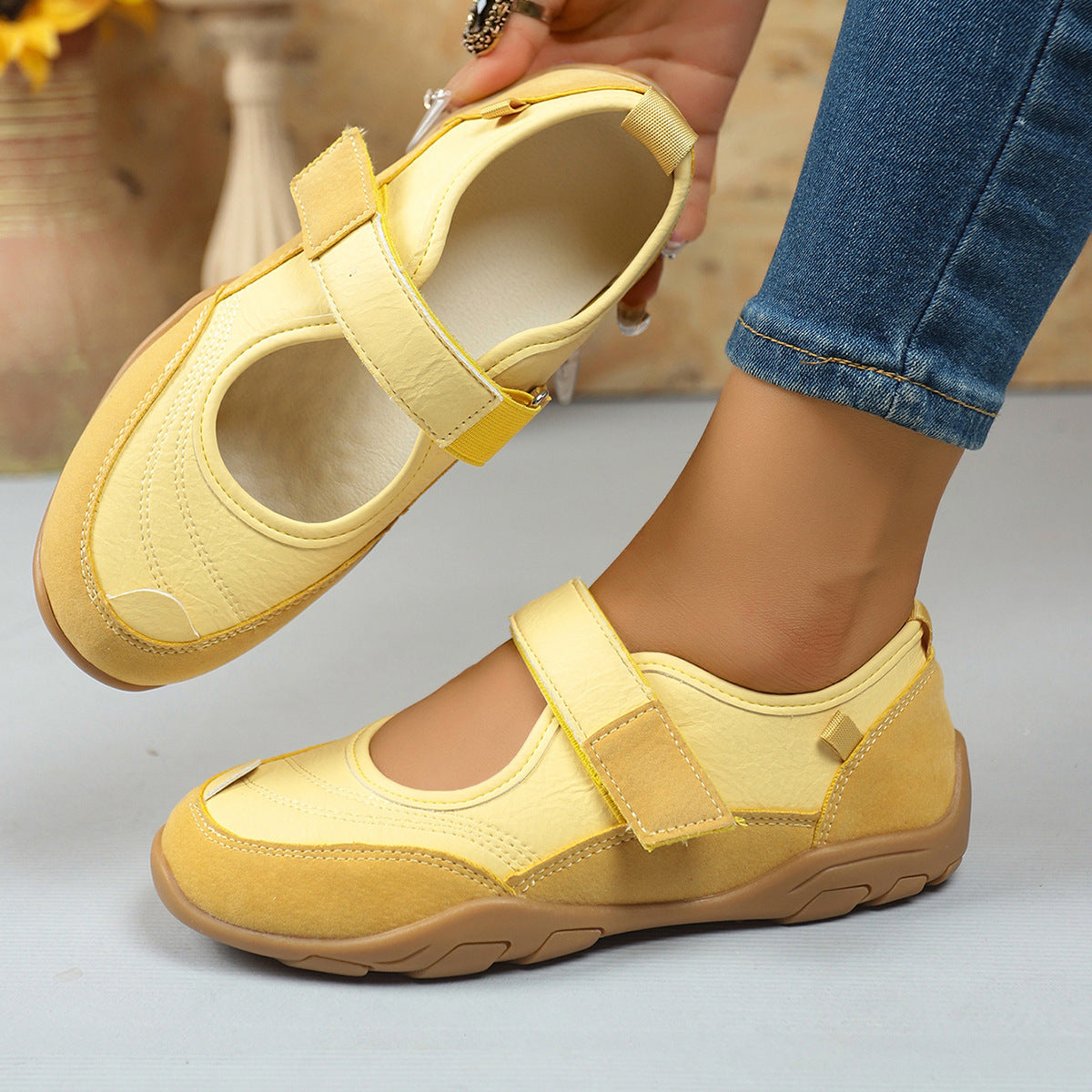 Damen orthopädische Komfortschuhe mit verstellbarem Klettverschluss