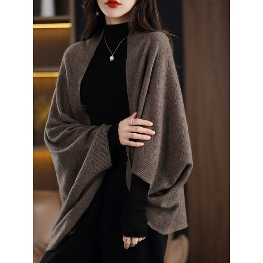 Damen Großer Strickponcho mit modernem Rautenmuster R&B
