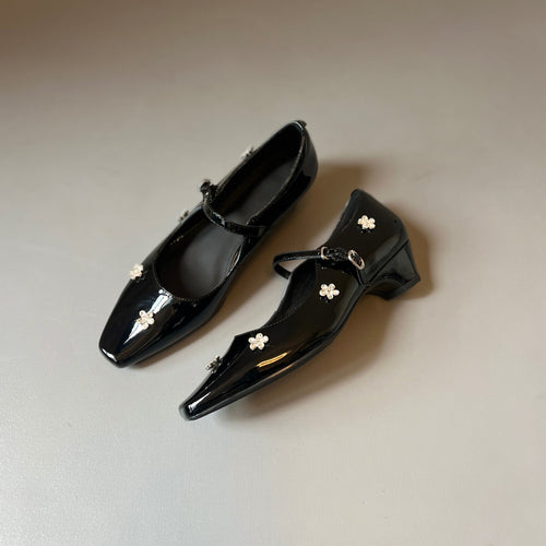 Damen Ballerinas mit blumigen Verzierungen und glänzender Lackoberfläche R&B