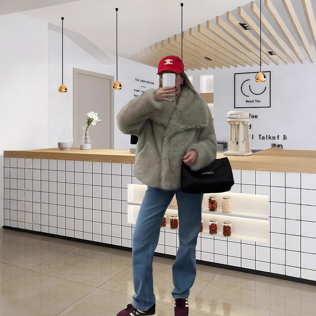Damen Kunstpelzjacke mit luxuriösem Schnitt und weitem Kragen R&B