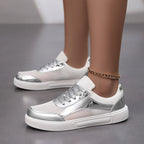 Damen Sportliche Sneakers aus atmungsaktivem Mesh mit glänzenden Akzenten