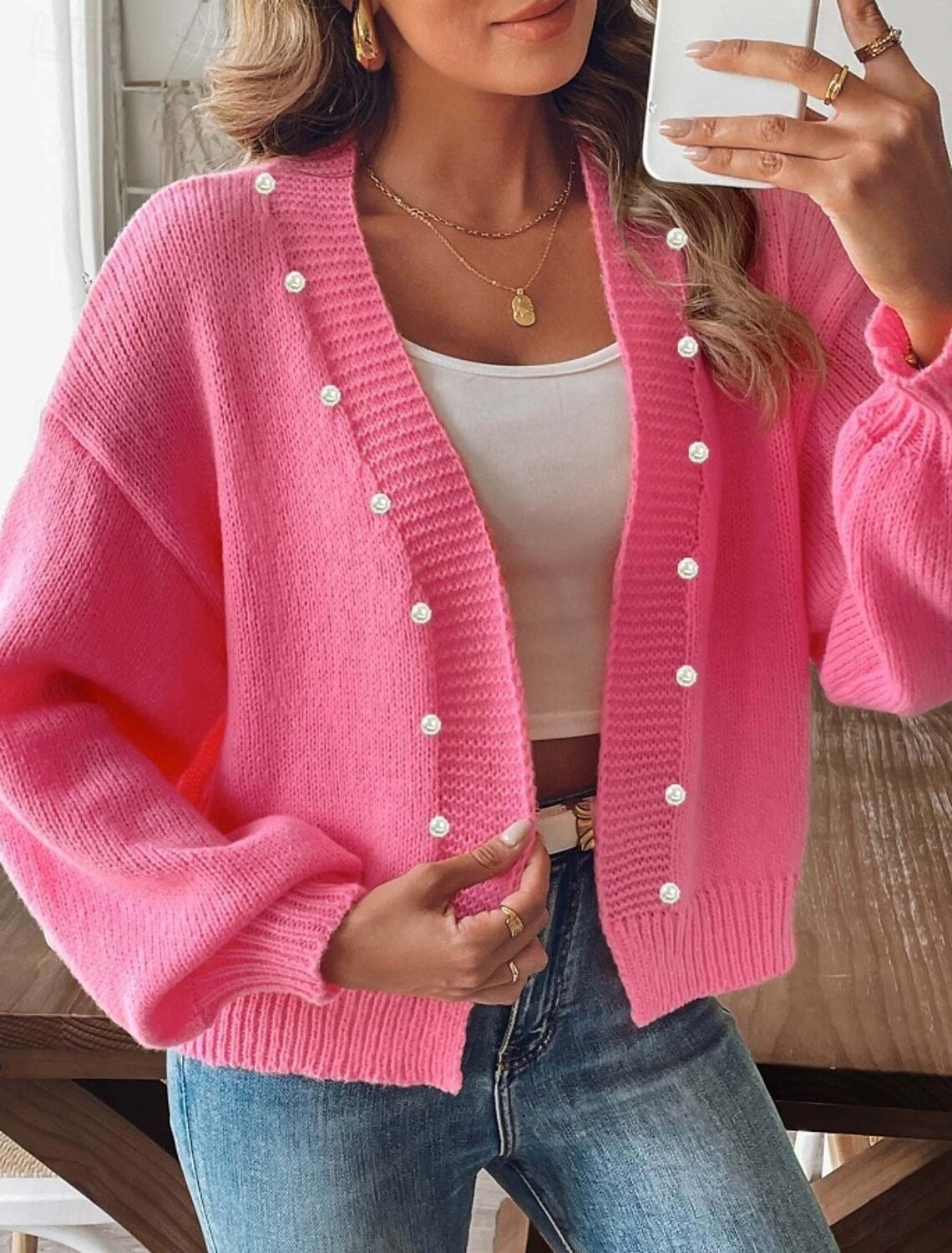 Damen Strickjacke mit dekorativen Perlenknöpfen und weitem Schnitt