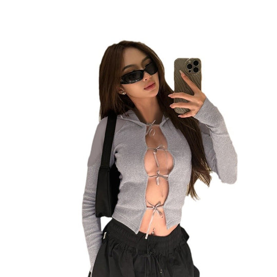 Damen sportliches cropped Oberteil mit Kapuze und raffinierten Riemchen R&B