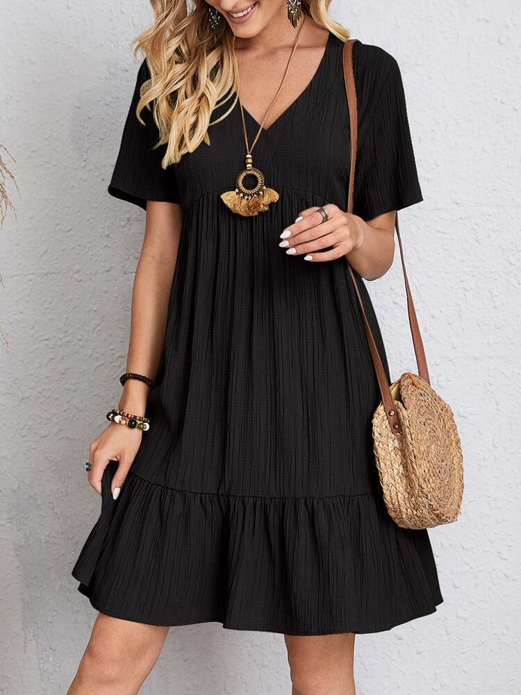 Damen lässiges V-Ausschnitt Kleid mit Schößchen und Rüschendetails R&B