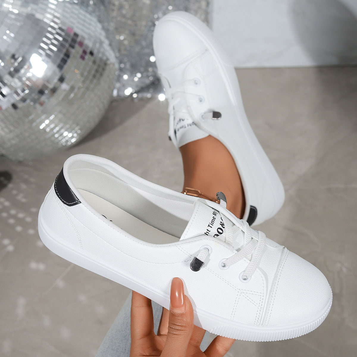 Damen komfortable Sneakers mit modischem Design und atmungsaktiver Oberfläche R&B