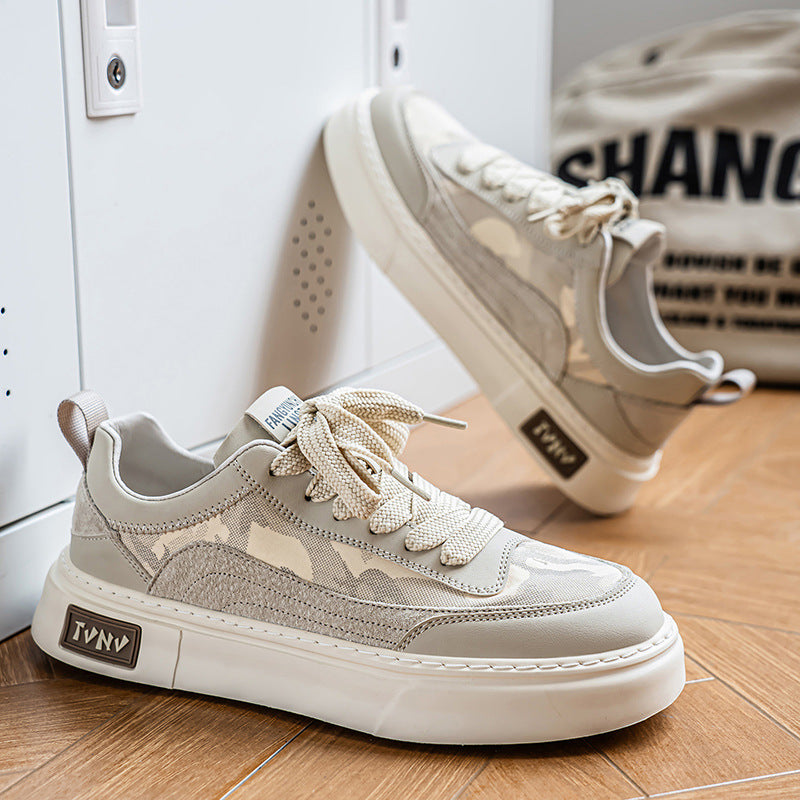 Damen Sneakers mit trendigem Camouflage-Muster von