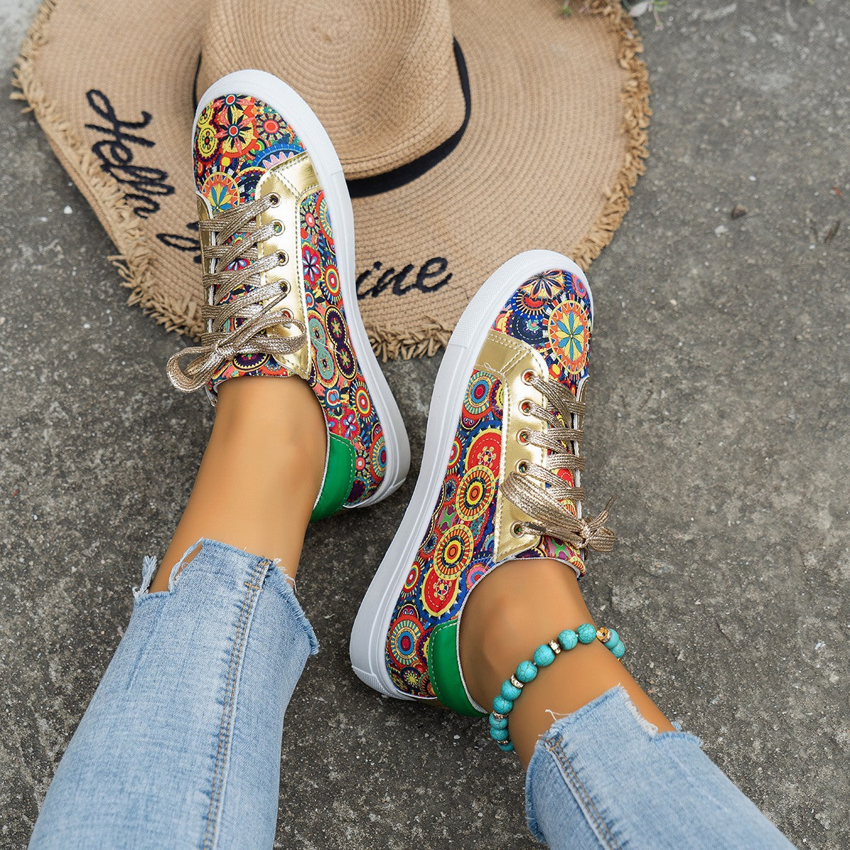 Damen Moderne Sneakers mit buntem Muster und glänzenden Schnürsenkeln R&B