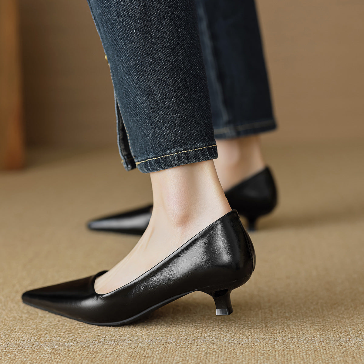 Damen elegante Slipper mit spitzem Zehenbereich und komfortablem Blockabsatz