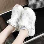 Damen Gemusterte Plateau-Sneaker mit eleganten Schnürdetails R&B
