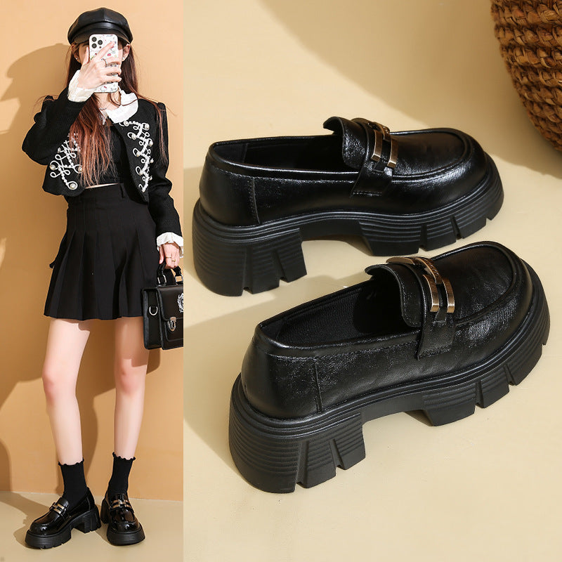 Damen Chunky Loafers mit metallischem Akzent und robustem Blockabsatz R&B