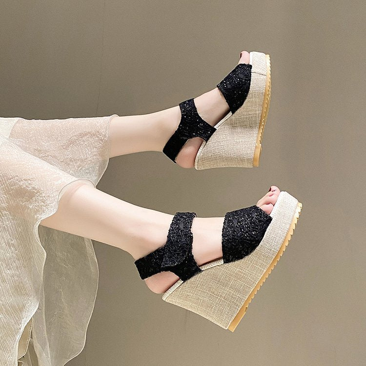 Damen Plateau-Sandalen mit elegantem Riemchen-Design R&B