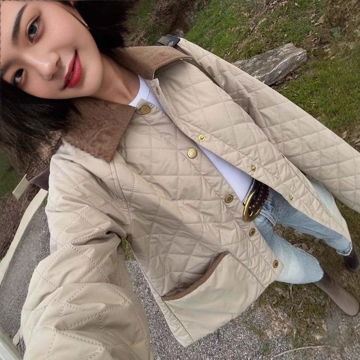 Damen nan gesteppte Kurzjacke mit Kordkragen, Druckknopfleiste und aufgesetzten Taschen R&B