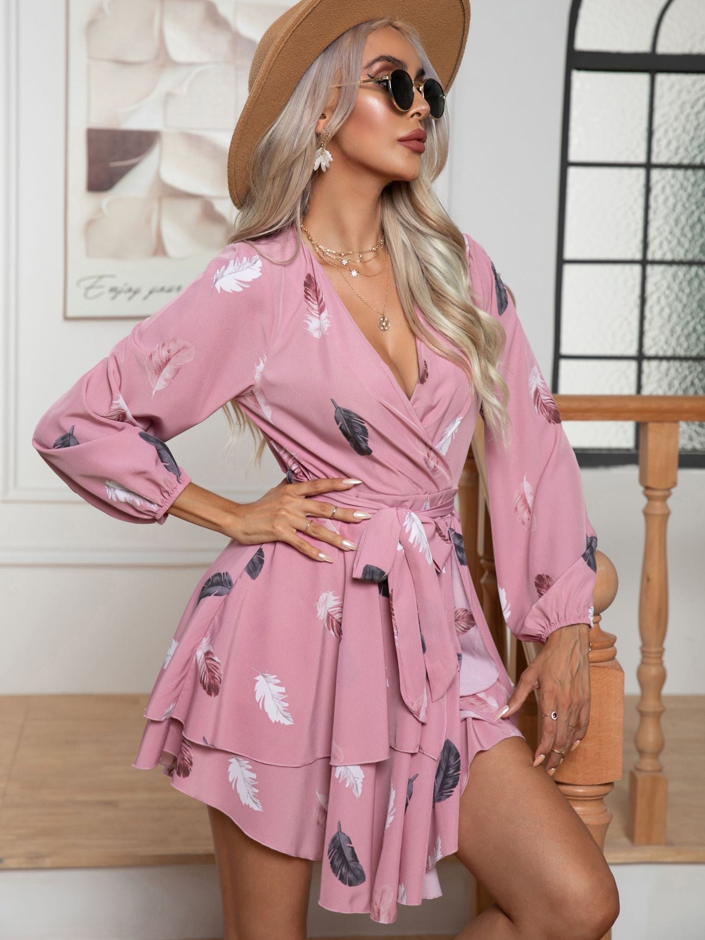 Damen Wickelkleid mit voluminösen Ärmeln und floralem Print R&B