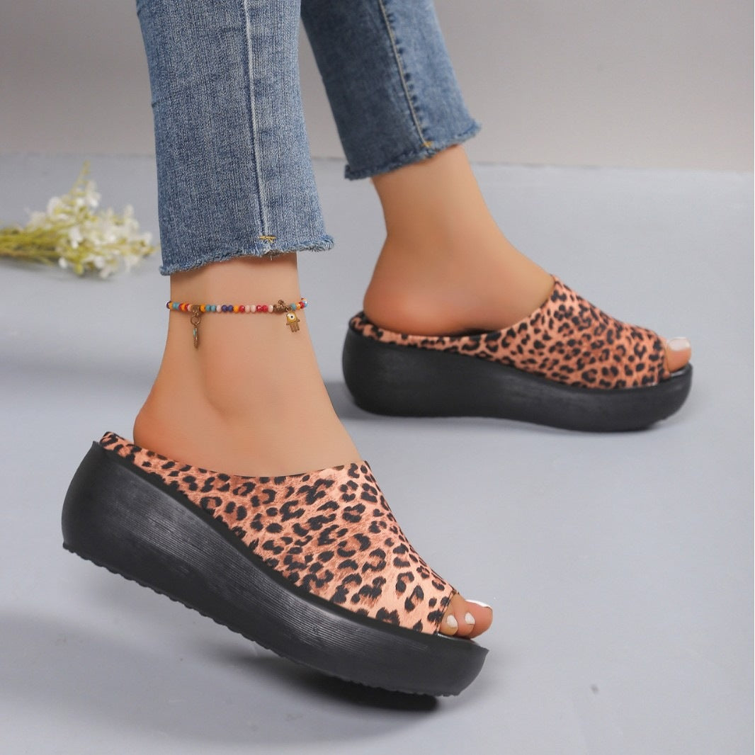 Damen Plateauslipper mit animalischem Muster R&B
