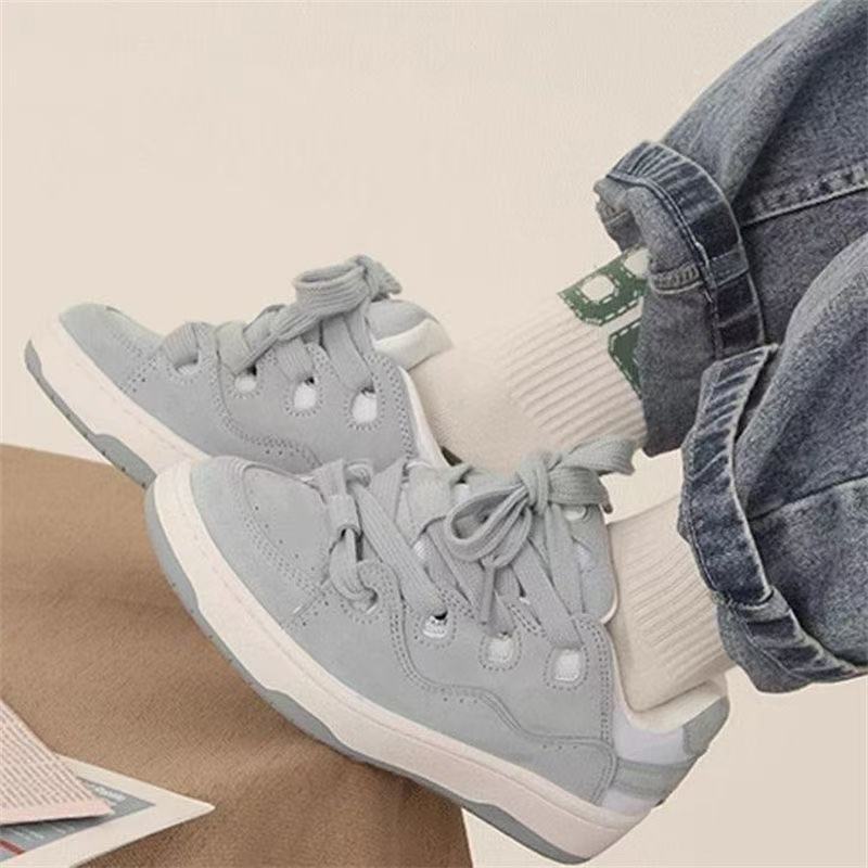 Damen Sneakers mit innovativer Schnürtechnologie und atmungsaktiver Obermaterialstruktur R&B