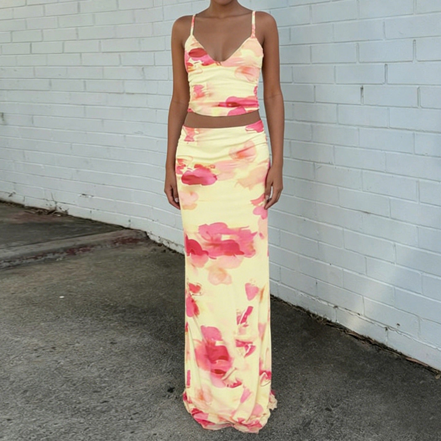 Damen Elegantes Blumenkleid mit schmaler Silhouette und Spaghetti-Trägern R&B