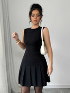 Damen Plissiertes Minikleid mit figurbetonter Silhouette