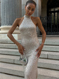Damen Glitzerndes Abendkleid mit hohem Kragen und figurbetonter Silhouette EB