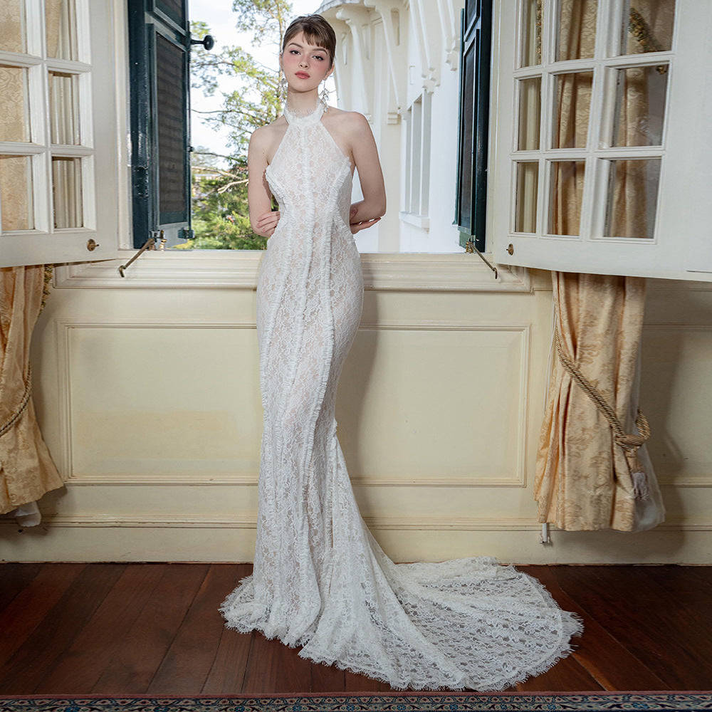 Damen Hochwertiges Spitzenabendkleid mit elegantem Kragen und transparenten Details R&B
