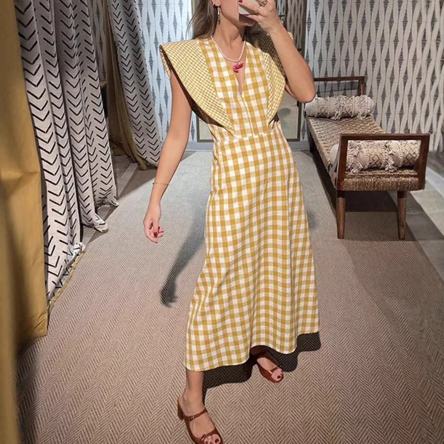 Damen Maxikleid mit V-Ausschnitt und modernen Rüschendetails R&B