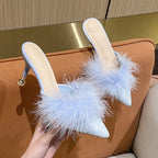 Damen Elegante Mules mit luxuriösen Federn und schickem Absatz R&B