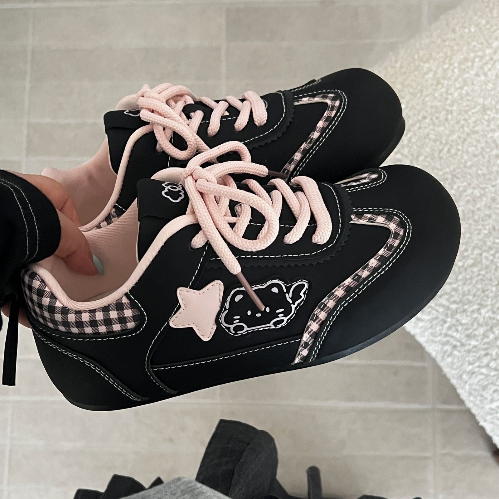 Damen Verspielte Sneakers mit kreativem Motiv und bequemer Polsterung