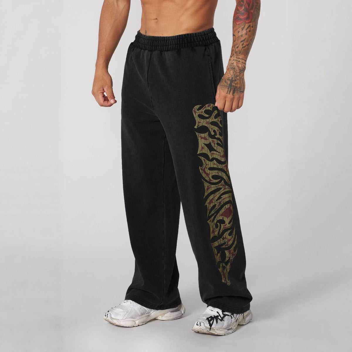 Herren nan weite Jogginghose mit elastischem Bund, Seitentaschen und detailreichem Schädel- und Rosenmotiv R&B