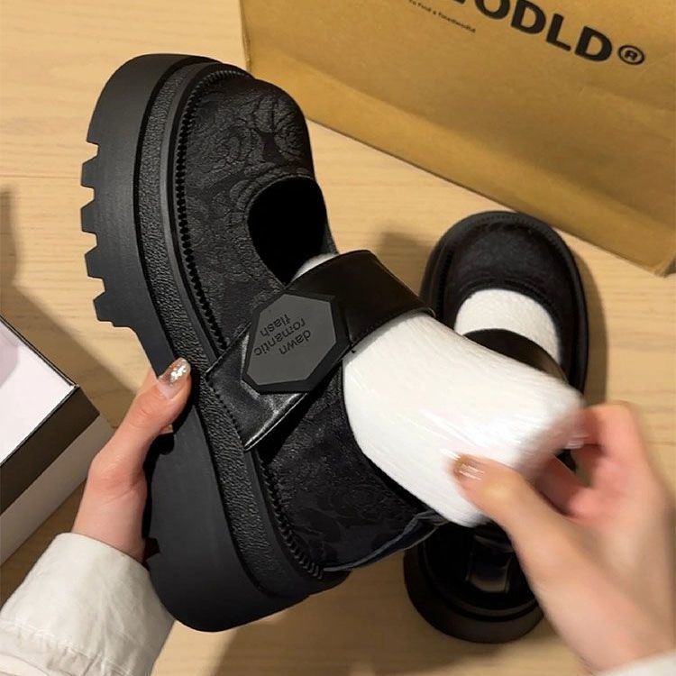 Damen Modische Slip-On Clogs mit robustem Profil und Druckmuster