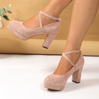 Damen Plattformpumps mit gekreuzten Riemen und elegantem Absatz
