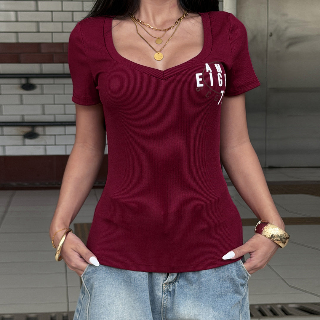 Damen Kurzarmshirt mit V-Ausschnitt und grafischem Print R&B