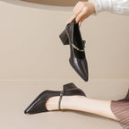Damen elegante Pumps mit verstellbarem Riemen und schickem Detail