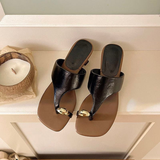 Damen elegante Riemchen-Sandalen mit Absatz und modischem Design R&B