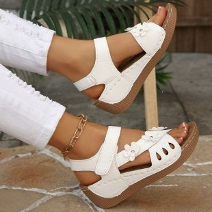 Damen Wedge-Sandalen mit floralem Design R&B