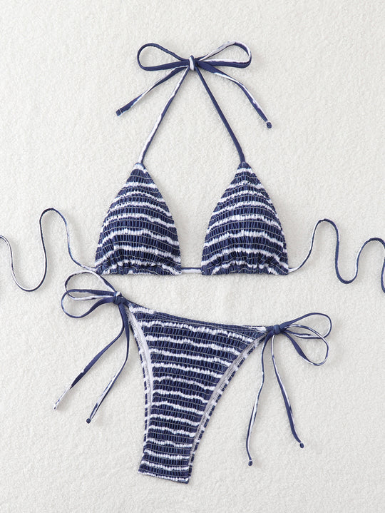 Damen Triangel-Bikini mit feinem Streifenmuster und raffinierten Bindebändern R&B