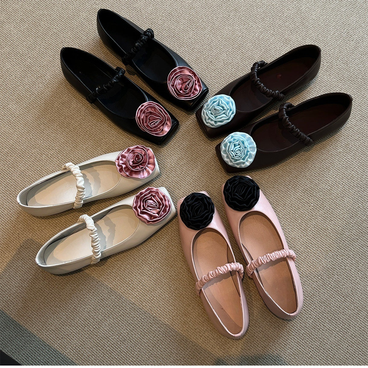 Damen Ballerina-Schuhe mit floralem Design und elegantem Riemen